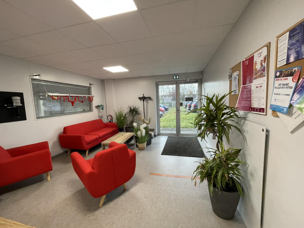 Local d'activité Maen Roch 1521m² Vente local d'activité Maen Roch Ille-et-Vilaine OVACT2317865 0